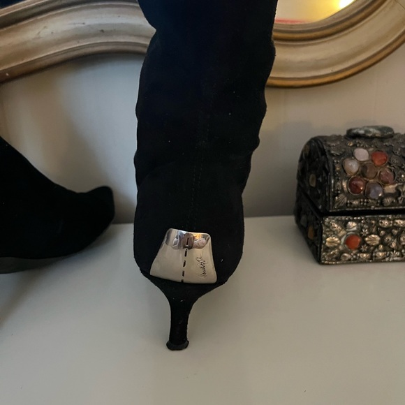 Vintage | Donald J Pliner Elisa3 Suede Elastic Knee Boots!! - Picture 5 of 10